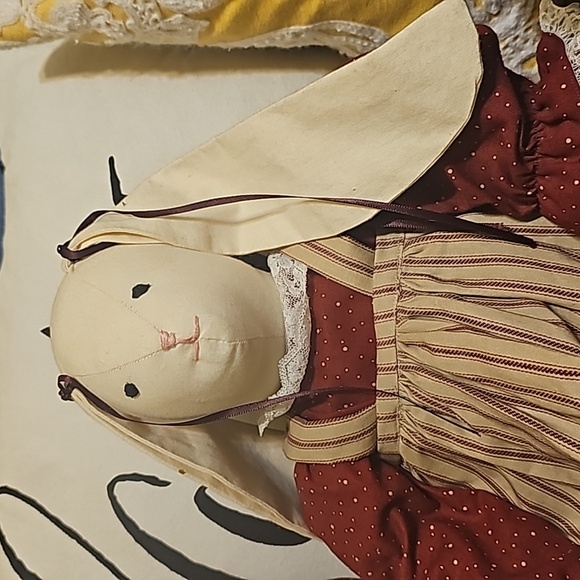 Decor - Picture 3 of 4